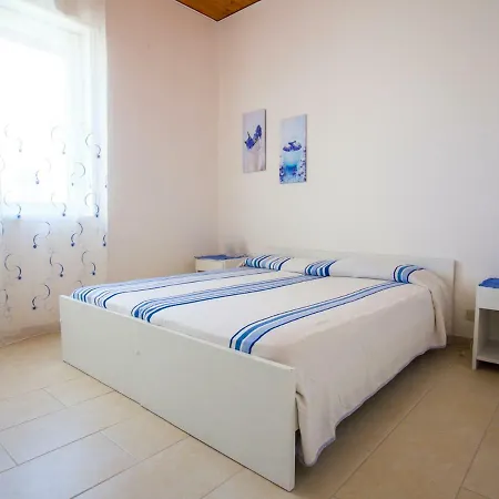 Le Ancore Di Calderone Semesterbostad Terme Vigliatore