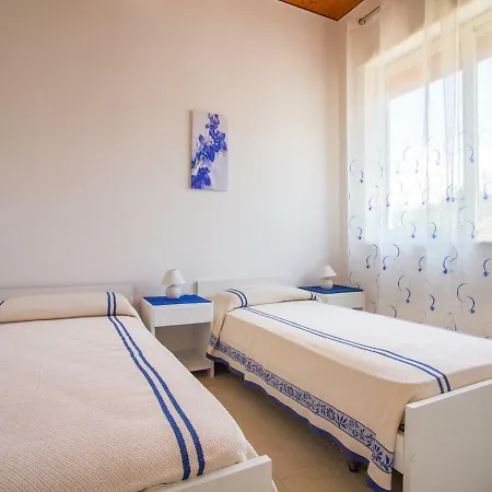 Holiday home Le Ancore Di Calderone *